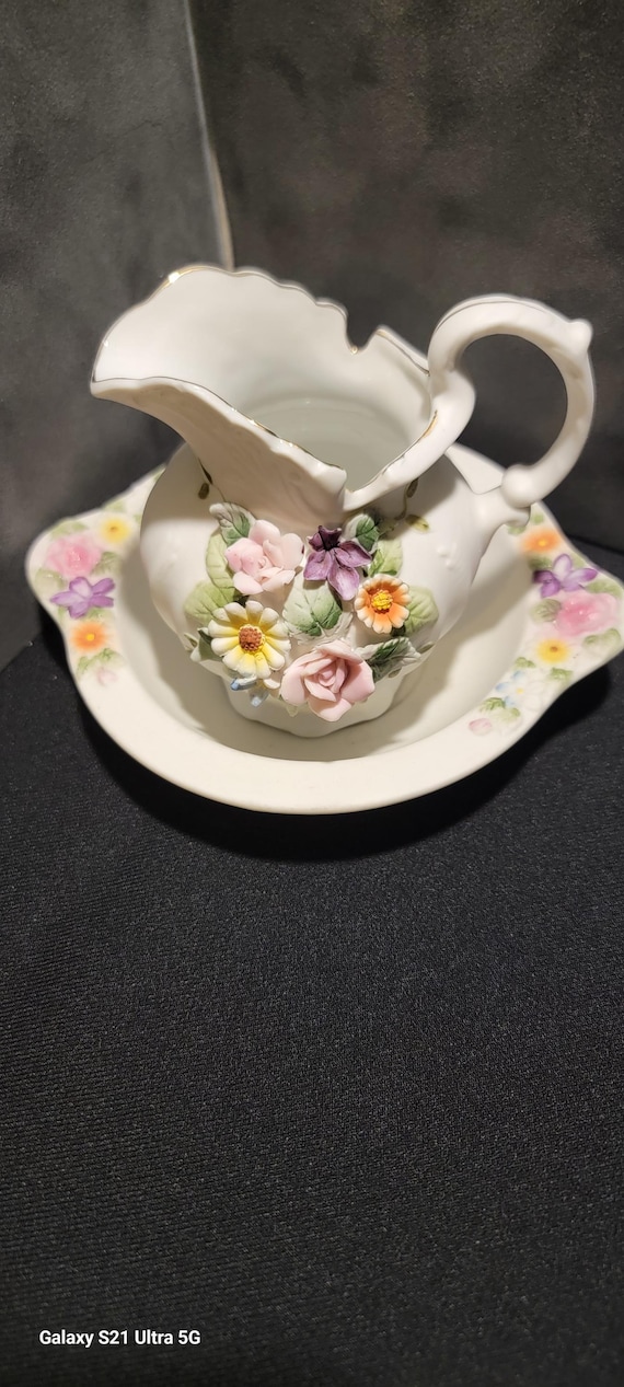 Vintage Lefton creamer, circa late 1950s–early 1960s