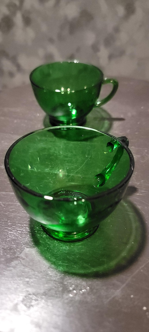Vintage Emerald Green Depression Glass Teacups – Set of 3 Mismatched Styles, 1930s Collectible Glassware
