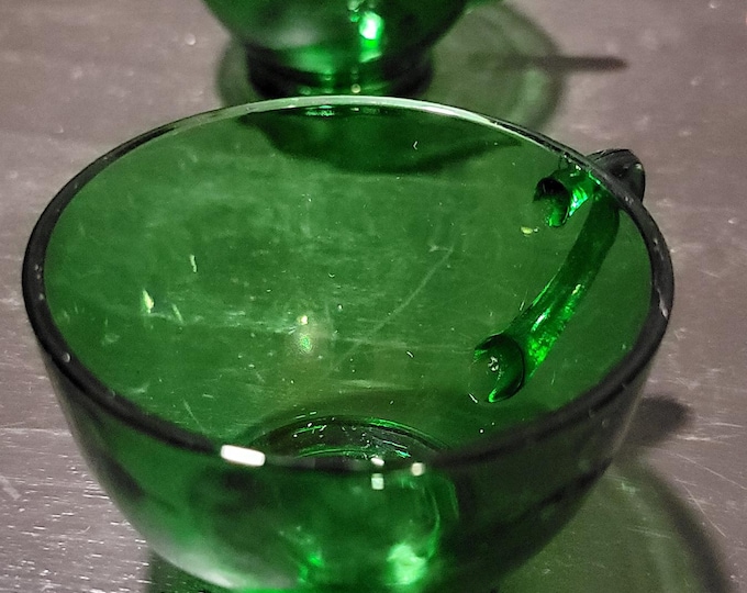 Vintage Emerald Green Depression Glass Teacups – Set of 3 Mismatched Styles, 1930s Collectible Glassware