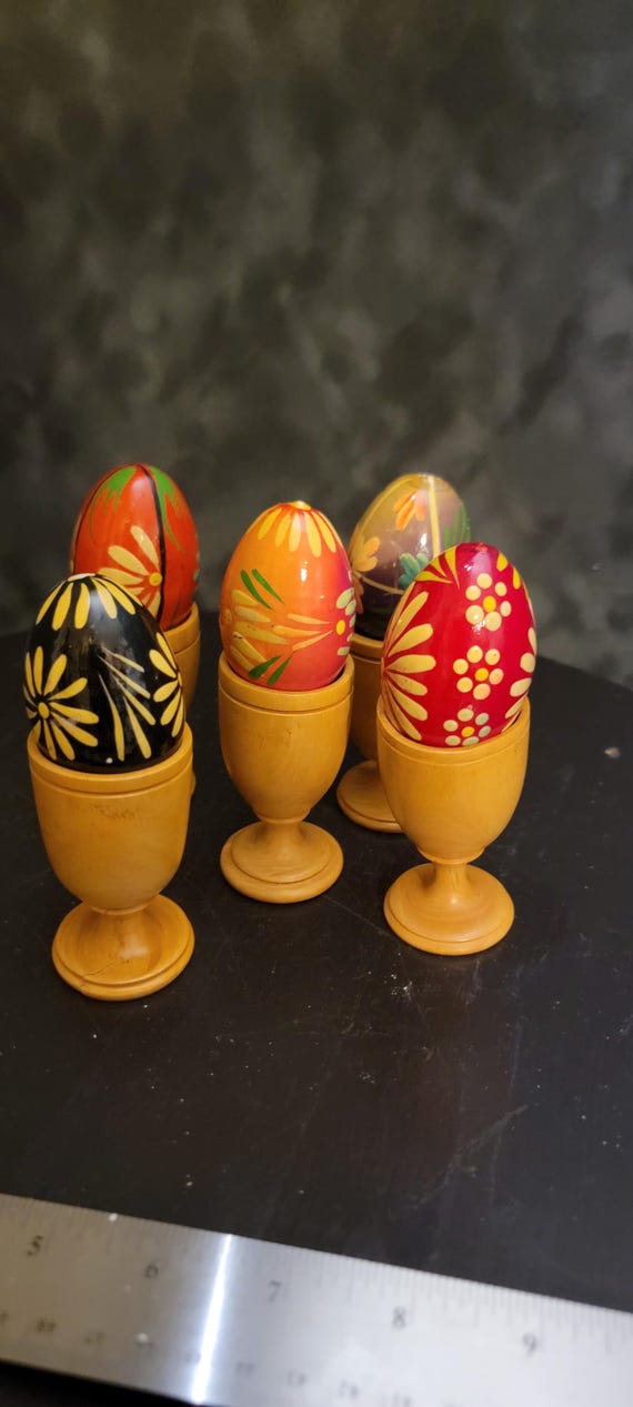 Hand-Painted Wooden Easter Eggs with Stands: Vintage Floral Folk Art