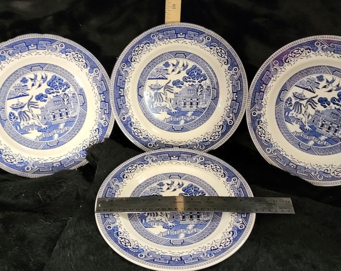Blue Willow Dinner Plates Set of Four