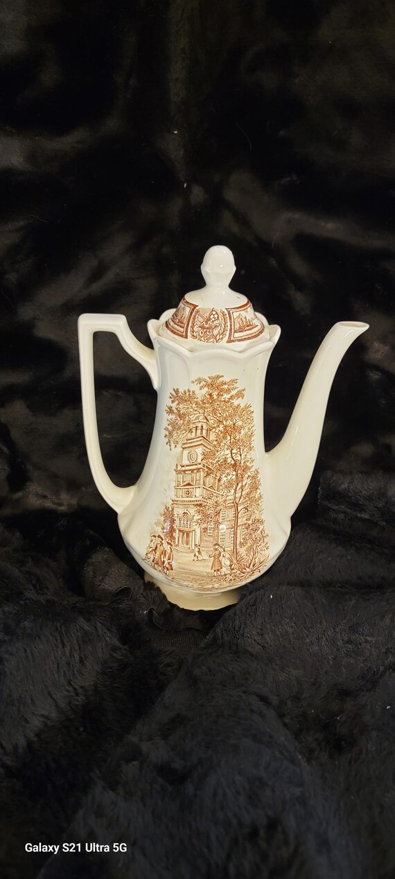 Vintage Americana Style House J & G Meakin England