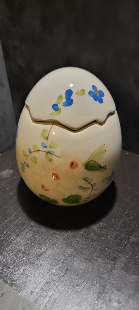 WCL Hand-Painted Ceramic Egg Jar | Vintage Floral Egg Trinket Box | Spring Easter Decor | Cottagecore Gift