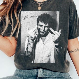 Comfort Colors Alex Warren T-Shirt, Alex Warren Tour Music 2025 Bootleg Fan Tee T-Shirt, Alex Warren Face Middle Finger Tour 2025 Shirt