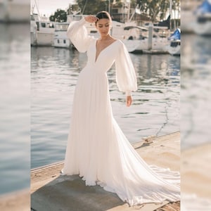 Elegant Long Sleeve Wedding Dress  Modest Bridal Gown Simple Rustic Wedding Dress Beach Ceremony Dress Minimalist Boho Wedding Gown