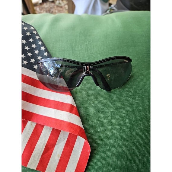 Vintage Carrera Sunglasses Black Floating Lens 4866 92P 120 
