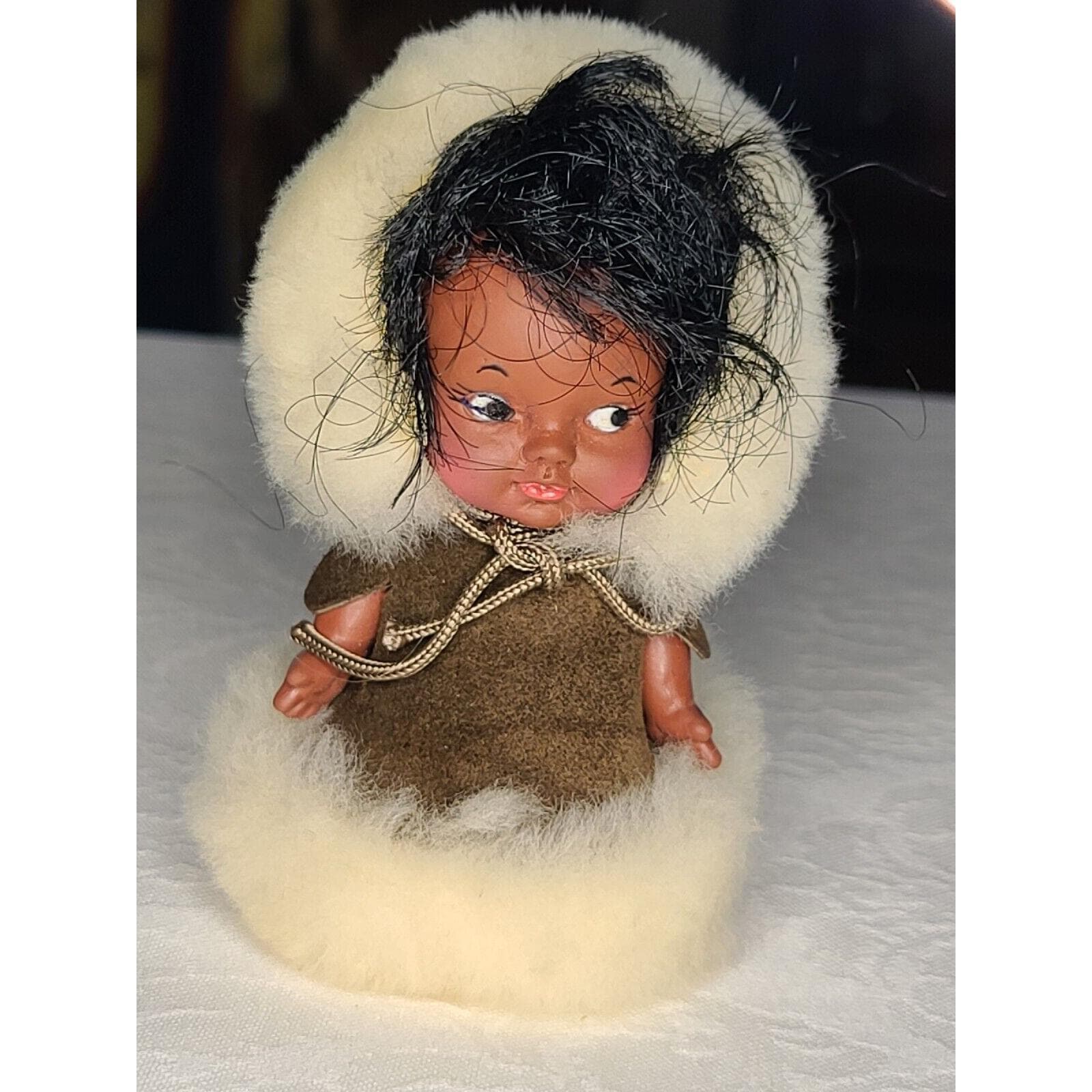 ヴィンテージ エスキモー イヌイット ドール レザー＆ファー 4.5