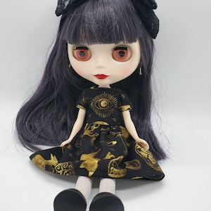 Vestido de muñeca Blythe con estampado dorado y espeluznante