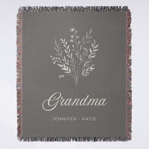 Personalized Blanket for Mom with Kids Names Mothersday Gift for Mom Floral Gift Sentimental Gift Mom Birthday Gift Custom Family Blanket