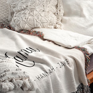 Personalized Blanket for Mom with Kids Names Mothersday Gift for Mom Floral Gift Sentimental Gift Mom Birthday Gift Custom Family Blanket