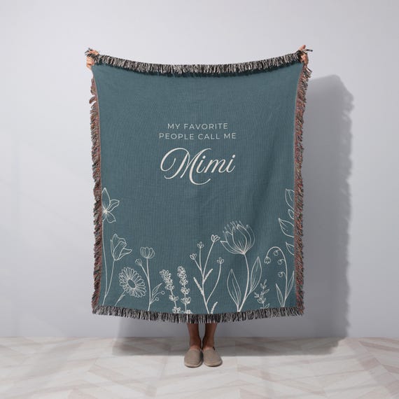 Personalized Blanket for Grandma Present Group Gift from Grandkids Floral Nana Woven Throw Unique Grandma Birthday Gift for Grandparent