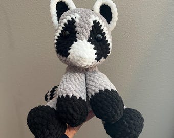 Crochet Sitting Raccoon