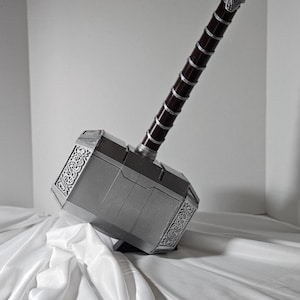 Thor&#39;s Hammer Mjolnir- LIFE SIZE !WEIGHTED!