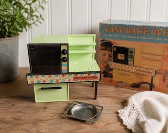 Vintage 1973 Kenner Easy Bake Oven WORKING w/ Box Light Bulb Retro Toy Set