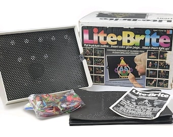 Vintage 1986 Lite Brite Milton Bradley WORKING w Box Pegs Patterns Tested