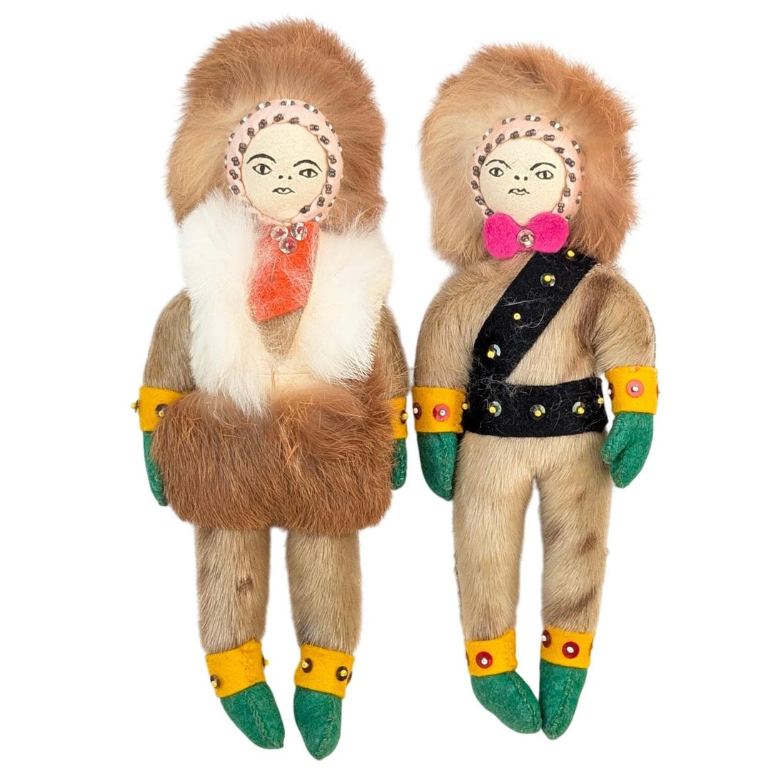 ヴィンテージイヌイット人形 - ハンドメイド9.5インチ毛皮織物