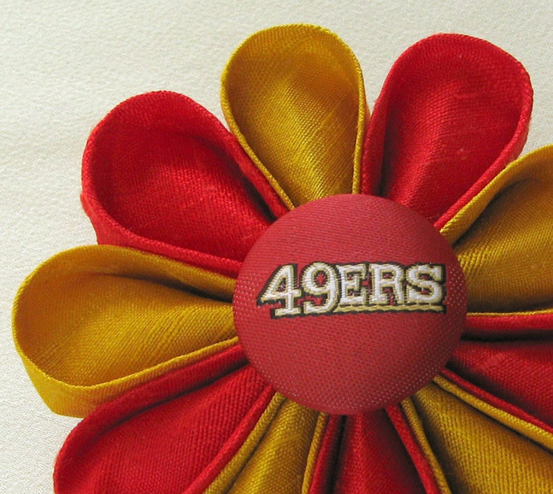 San Francisco 49ers Red and Gold Silk Kanzashi Flower Pin with Logo Button Lapel Pin image 2