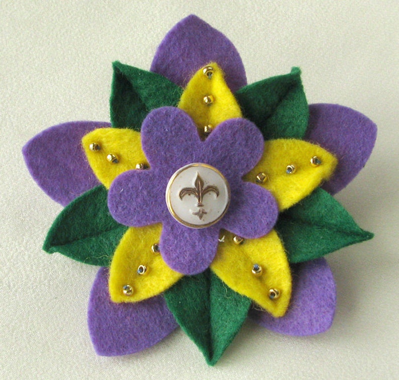 Mardi Gras Felt Flower Pin with Vintage White and Gold Fleur de Lys Button and Beads Handmade Boutonniere image 2