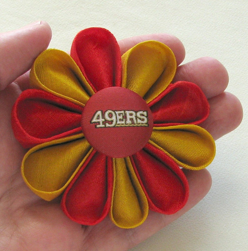 San Francisco 49ers Red and Gold Silk Kanzashi Flower Pin with Logo Button Lapel Pin image 3