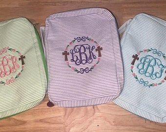 Funda bíblica de seersucker bordada, regalo con monograma