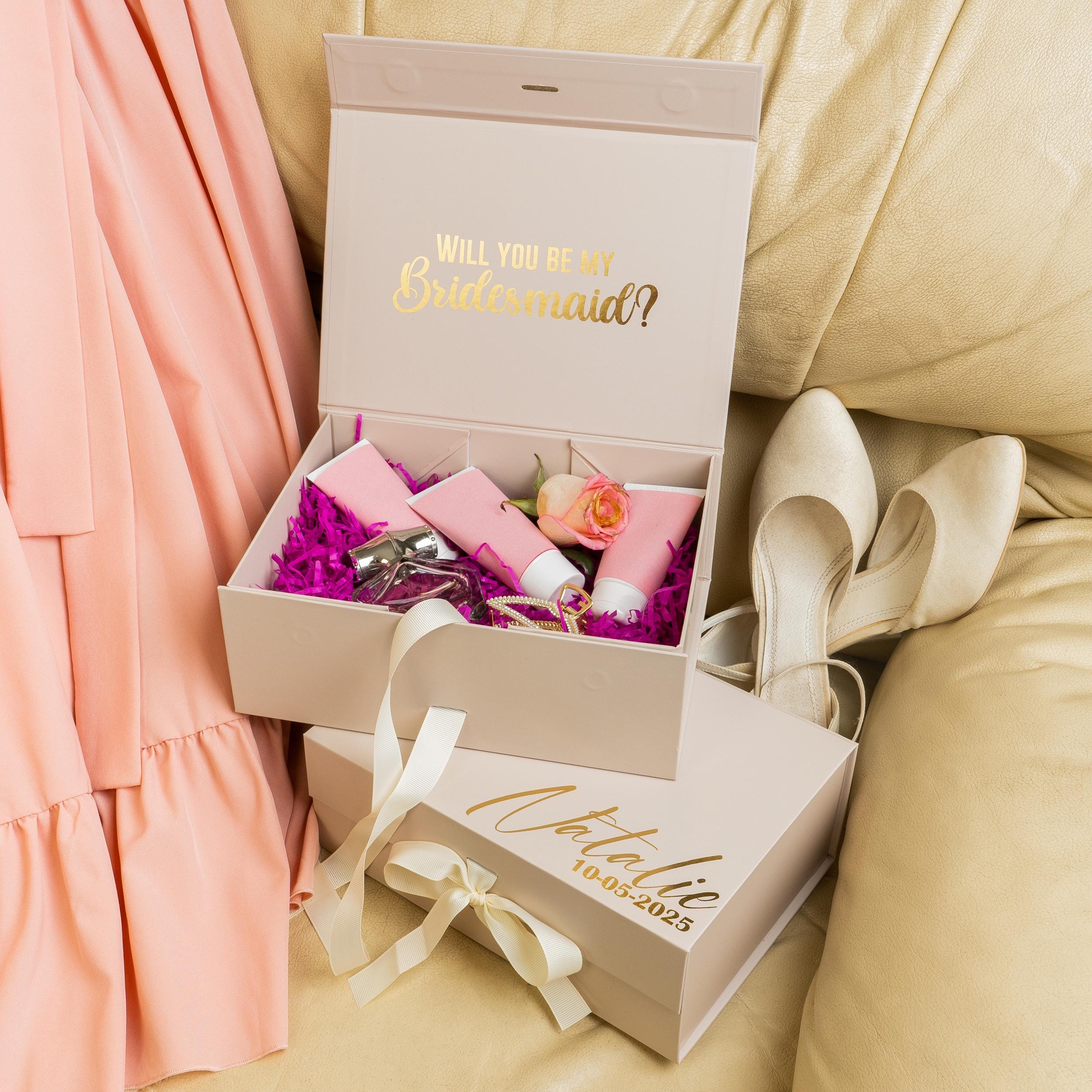 Elegant Magnetic Wedding Keepsake Box