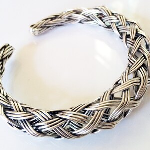 Zilveren armband manchet armband, Bangle armband, statement sieraden, Modern, Womens armband, cadeau voor vriend, vakantie cadeau,