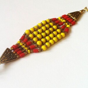 CLEARANCE SALE Gelbes Armband, Ägyptisches Wickelarmband, Rot, Gelber DamenSchmuck, Perlenarmband Sale by taneesi schmuck