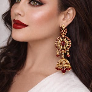 Victoriaanse roodgouden Jhumka-kroonluchteroorbellen, Royal Indian Pearl Jewelry