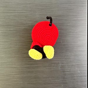 Step-by-step PDF guide for crocheting a Mickey Mouse butt hook with clear instructions