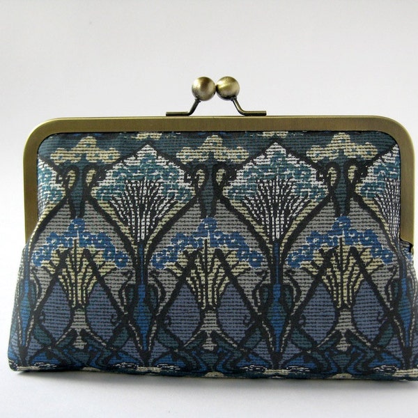Letzte / Jugendstil Ikat Liberty über London-Print in blau Kupplung in Seide Futter, geometrische Kupplung, Party-Kupplung, formale Handtasche Abendtasche