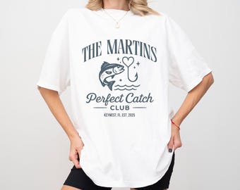 Maglietta da matrimonio personalizzata per amanti della pesca, maglietta Perfect Catch Club, maglietta da matrimonio personalizzata per coppie, regalo di nozze per amanti della pesca, A061
