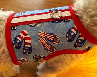 Arnés para perros pequeños con estampado de chanclas del 4 de julio, fabricado en EE. UU., arneses para perros, ropa para mascotas