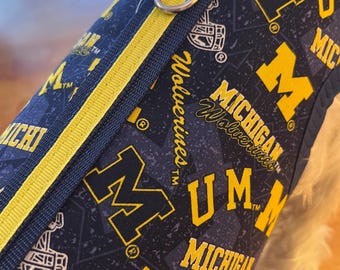Universidad de Michigan, Arnés para perros pequeños, Hecho en EE. UU., arneses para perros, ropa para mascotas,