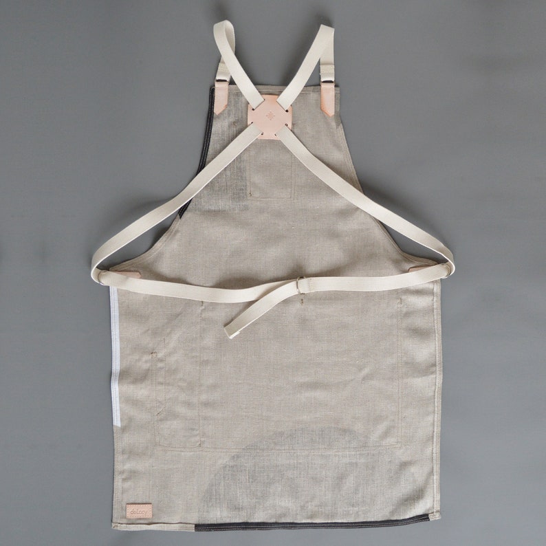Workwear Apron Printed Linen & Leather. image 8