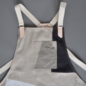 Workwear Apron Printed Linen & Leather. image 4