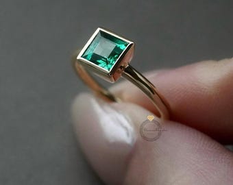 エメラルドカットエメラルドリング、2カラット6×8mmエメラルドカット