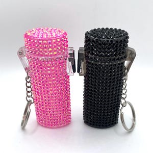 Bedazzled-aanstekerhoes sleutelhanger | Navulbare kristallen blinghouder | Gepersonaliseerde strass glitteraccessoire | Cadeau voor haar