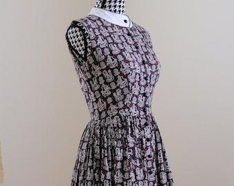 50's Vintage Black Red Princess Knight Print Party Pinup Circle Skirt Dress - XS