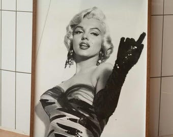 Vintage Marilyn Monroe Poster, Black and White Wall Art, Fashion Photography, Old Hollywood Print, Digital Print, Marilyn Monroe Home Decor