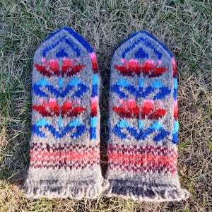 Hand knit thick wool mittens colourful traditional fairisle nordic norwegian winter