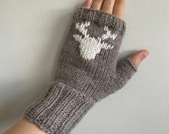 Beige weiße fingerlose Fäustlinge Handschuhe skandinavisch nordisch Fair Isle Rentier Hirsch Buck Unisex