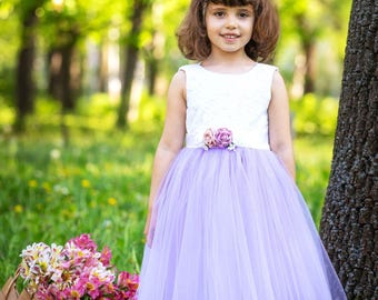 Boho Flower Girl Dress: White Lace Bodice, Tulle Skirt Flower girl dress, Boho flowergirl dress, Rustic dress,flowergirl dress,V-Back dress