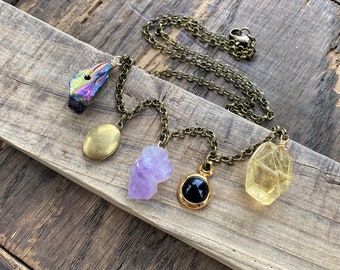 COLLIER AMULETTE | Collier à breloques en cristal | Bijoux de déclaration en cristal de citrine améthyste | Collier de superposition fait main unique | Sorcière Boho Chic