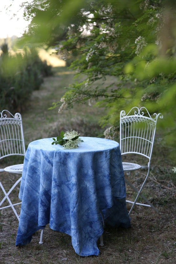 Blaue Tischdecke - The Ikea Table Tops