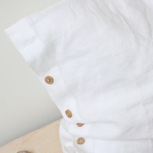 White linen pillow, Linen pillow case, Stonewashed linen pillow sham, Pillow cover with buttons