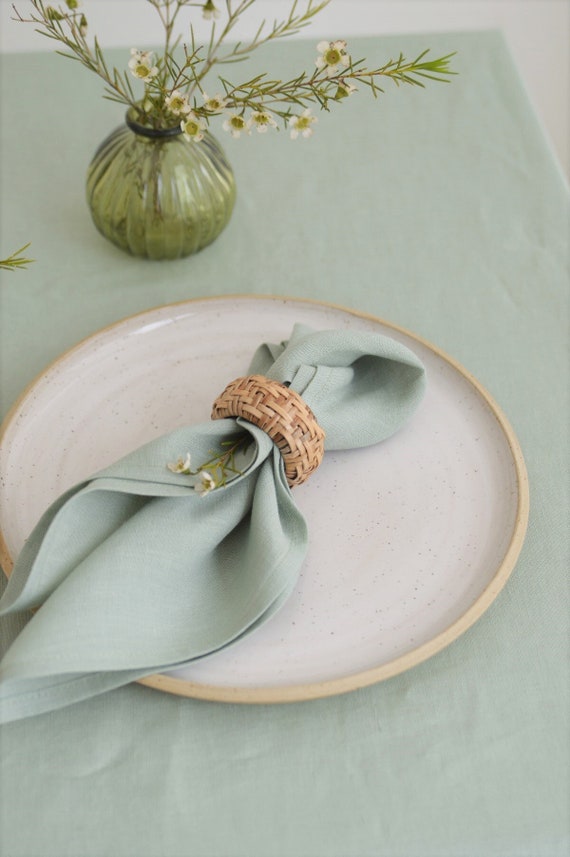 Linen napkins set of 2, Reusable napkins, Cloth dinner napkins, Pastel wedding table decoration, Stonewashed green linen table napkins set