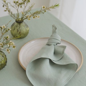 Green linen napkins, wedding linen napkins, reusable linen napkins