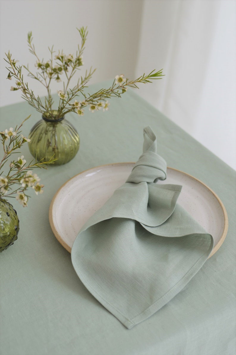 Green linen napkins, wedding linen napkins, reusable linen napkins