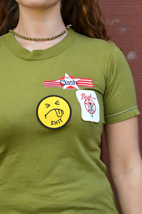 Vintage Shit Faced Patched Military Army Green T-… - image 5