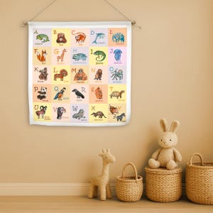 Decoración de pared con alfabeto de animales ABC, tapiz de lino con póster de aprendizaje para habitación infantil, arte de guardería de bosque, tablero de actividades para niños pequeños, regalo de safari para bebé